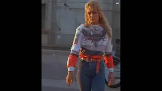 Actress Heather Thomas looking good in jeans in a movie 01