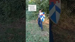 Short grip to use a Halberd in one hand?