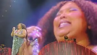 Lizzo (Special Tour in Toronto) - Special (Emotional)