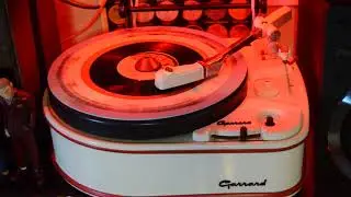 Marcia Griffiths- Don't Let Me Down