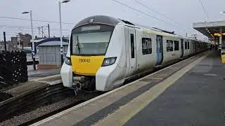 ThamesLink 700042 passing Finsbury Park.