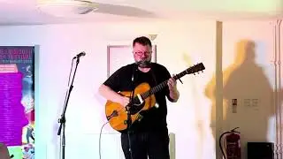 Jon Loomes performs 'Maid On The Shore'