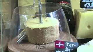 EU food embargo a blow for Russian cheese shop