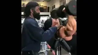 Upper chest superset! ✅️ Achieve Your Dream Body with a Tailored training and Nutritional Plan