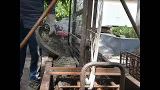 ASSEMBLY OF BUILDINGS USING PRECAST BUILDING PARTS