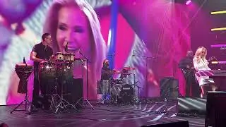 Lisa Addeo Xmas Special, Live 'n' Kickin' at Full Sail University #liveandkickingmusic