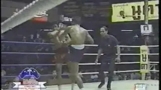 Cherry Sor Wanich vs Jareonthong Kiatbanchong Muay Thai from Lumpini
