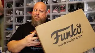 WHAT is this Funko Pop Mystery Box from the Funko Shop