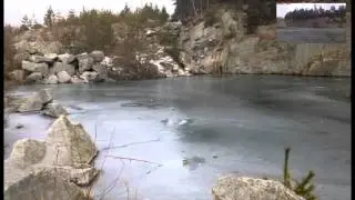 V&yacute;buch pod ledem - Explosion Under Ice