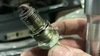 Citro&euml;n GSpecial 1015cc engine overhaul part 1 &mdash; Do a compression test