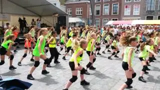 BODYACTION GOES warming up kleurrijk Goes 2014