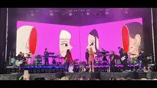 Miriam Bryant & Veronica Maggio - Blåmärkshårt (Mi Amor) (Live Slottskogsvallen 2023-07-29)