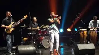 Michele Henderson - The beat goes on (private live in Martinique)