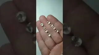 scapolite gemstone glow in the dark