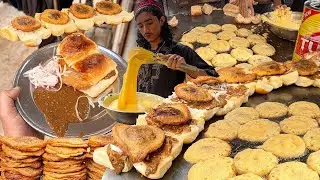 Super Fastest Egg Burger Making | Crazy Street Egg Anda Bun Kabab | Insane Pakistani Street Food