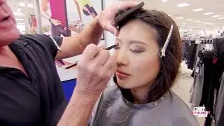 Dallas Cowboys Cheerleaders Give Make-Up Tips
