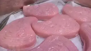 Banh la lieu/ peach kueh, png kueh