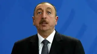 Куры поют ,а гаАвнокомандующый подпивает  😂 😂 😂