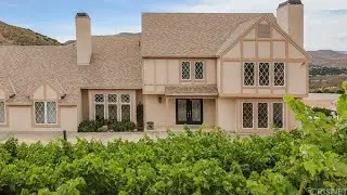 2815 Calmgarden Road, Acton, CA Presented by Linda Harbeson.