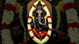 #hindugod #soulflow02 #viral#trending #songshortsfeed #song #worldwide #om#bapp🙏Divine Feet of Bappa