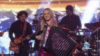 Melissa Naschenweng -I steh auf Bergbauernbuam (SF1, Silvester Show 2018)