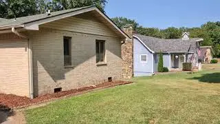 Crown Lake Arkansas Home with garage, 2nd kitchen and main level laundry!
