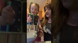 Abuita y Delly haciendo galletas 🍪