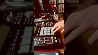 Guitar and Vocal samples from the crates #hiphopbeats #beats #mpcbeats  #beatmaker #vinylsampling