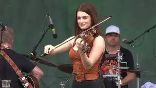 Gaelic Storm Scalliwag and a dance off at the 2022 Pittsburgh Irish Festival.