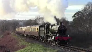 7802 Bradley Manor storms Bewdley Tunnel on the last Santa Express 24/12/2025
