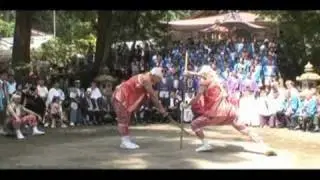 関山神社「仮山伏の棒使い」（新潟県妙高市）