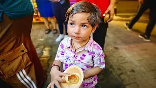 Krishna khane Gaya golgappe