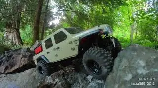 First test of Hardline with Axial SCX 24 gladiator.
