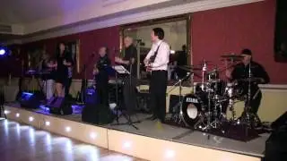 Munster Wedding Band - Loco