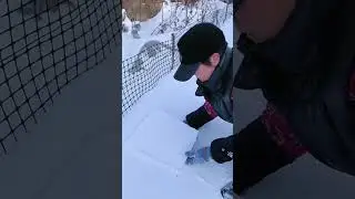 Frozen Snap Loop #asmr #snow #funny #odlysatisfying #ice #satisfying #fyp