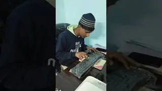 my typing #comedy #trending comedy #funny #comedymeme#ytshort #newमारवाड़ीcomedy @MajakMahal_78