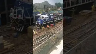 HO CSX 3194 Honoring Law Enforcement ES44AC #shorts