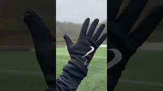 nike player gloves