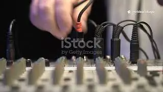 How to connect mixer to power amplifier 