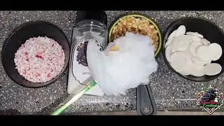 Peppermint Tuxedo Popcorn