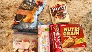 Aussie Snack Taste: First-Timers Try Monte Carlo, Honey Soy Chicken Chips & Fairy Bread Biscuits!