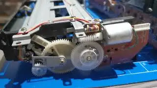 VHS Elin Videoprofi 6118 Front Loading Mechanism