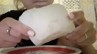Swallow chalk Snowball. Mukbang. Asmr. Ем мел 