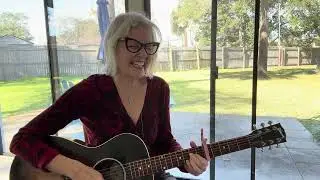 Debi Jean E257 #acousticcovers SEND ME THE PILLOW THAT YOU DREAM ON a classic 1957 by Hank Locklin 🎸