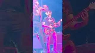 Cover di Vasco Rossi (I KOMANDANTI) con CUCCHIA, il sassofonista di VASCO ROSSI