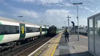 455835 + 455841 &lsquo;The Metro Marauder&rsquo; passes Clapham Junction