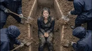 To save her son, a mother is forced into deadly challenges set by a deranged killer.