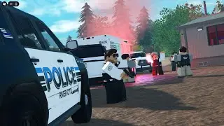 Fake Cops Rob A BANK TRUCK - ER:LC Role-Play!! 