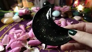 🔮 Pick a Half-Moon // Special Love Rose Petals Energy Reading