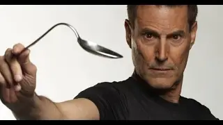 URI GELLER BENDS SPOON